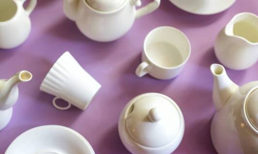 Jakie cechy powinna mieć idealna porcelana na specjalne okazje?