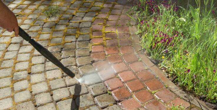 Myjki ciśnieniowe - zastosowania w ogrodzie i na zewnątrz budynków