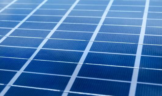 Jak badania kamerą termograficzną mogą poprawić wydajność paneli słonecznych?