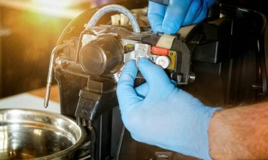 Co wyróżnia profesjonalny serwis ekspresów do kawy w Gnieźnie?