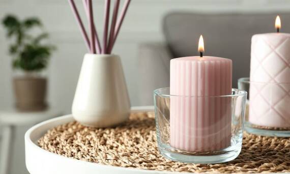 Dlaczego warto zamawiać naturalne świece zapachowe online?