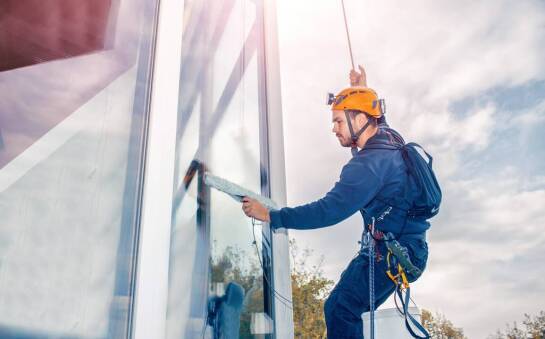 Jak dbać o okna, aby cieszyć się ich funkcjonalnością przez lata?