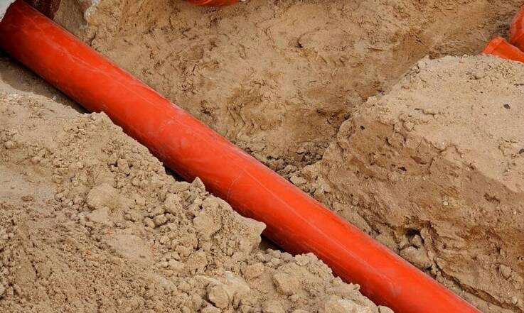 Jakie rynny wybrać do dachów płaskich?