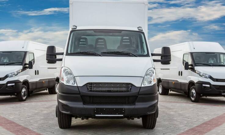 Wynajem samochodów dostawczych w Daleszycach – dla biznesu i nie tylko