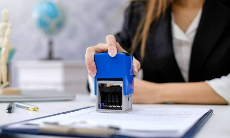 Jakie usługi notarialne są dostępne dla klientów indywidualnych?