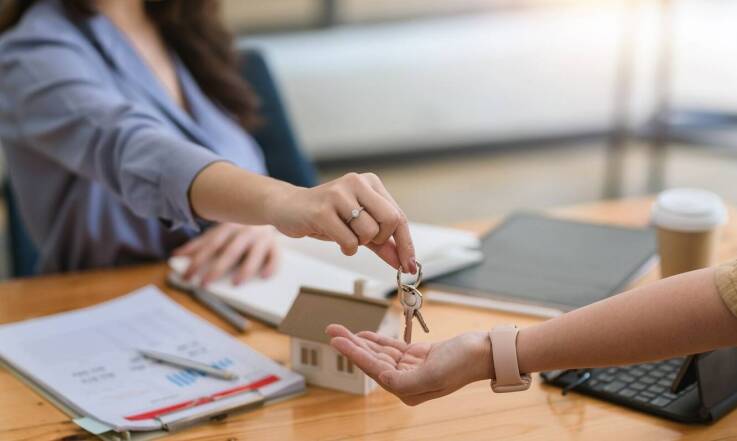 Dlaczego warto skorzystać z usług profesjonalistów przy uzyskiwaniu adresu do eksmisji?