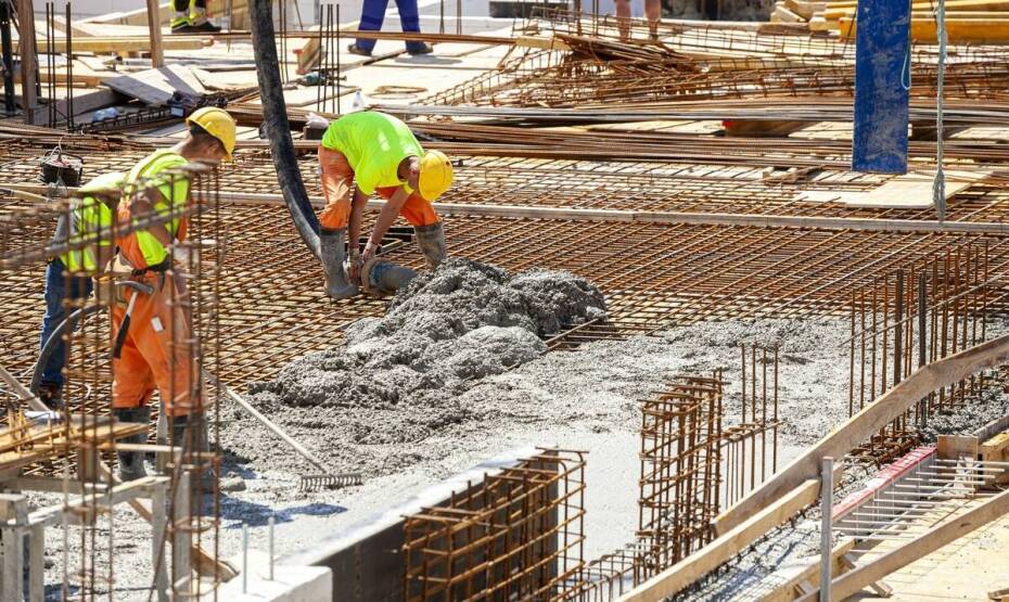 Specjalistyczne mieszanki betonowe: kiedy warto je zastosować?