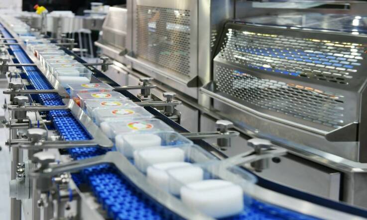 Na czym polega konfekcjonowanie kosmetyków?