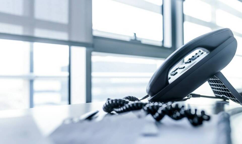 Jak zapewnić optymalny zasięg telefonów bezprzewodowych stacjonarnych w biurze?