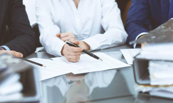 Nie tylko akty notarialne, czyli jakie usługi dodatkowe oferuje notariusz