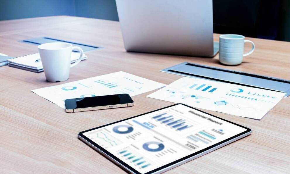 Jak benchmarking pomaga w ocenie skuteczności kampanii reklamowych?