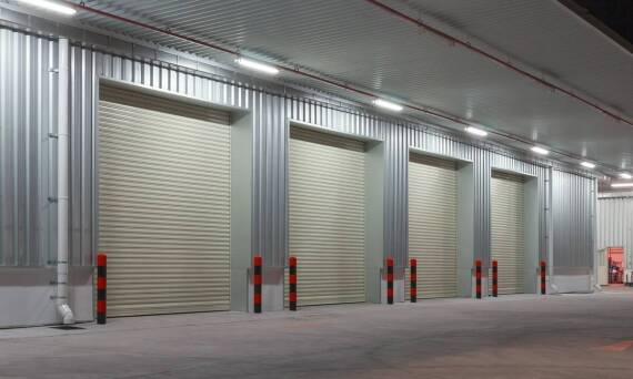 Przegląd najpopularniejszych modeli drzwi technicznych dostępnych