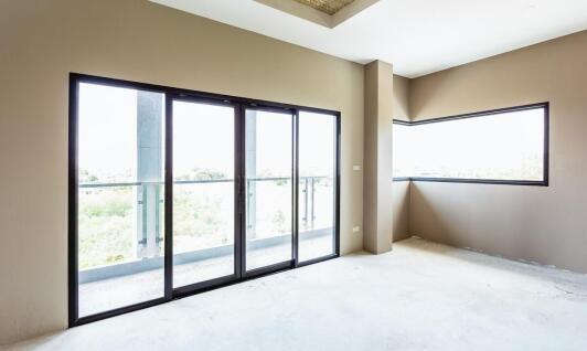 Drzwi przesuwne – idealne rozwiązanie do małych przestrzeni