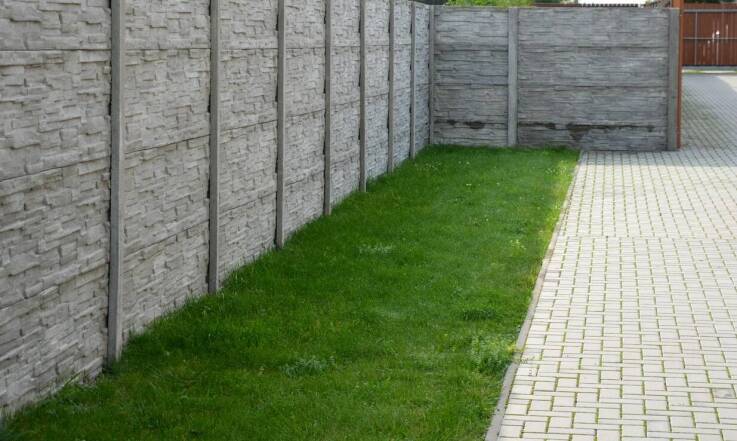 Ogrodzenia panelowe w kontekście estetyki przestrzeni wokół domu