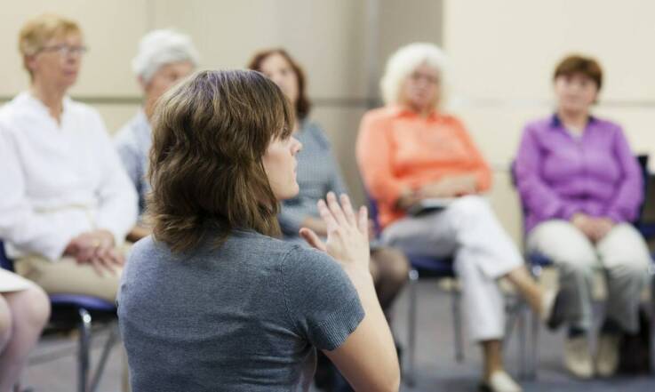 Jak radzić sobie ze stresem dzięki wsparciu w Kobiecym Kręgu?
