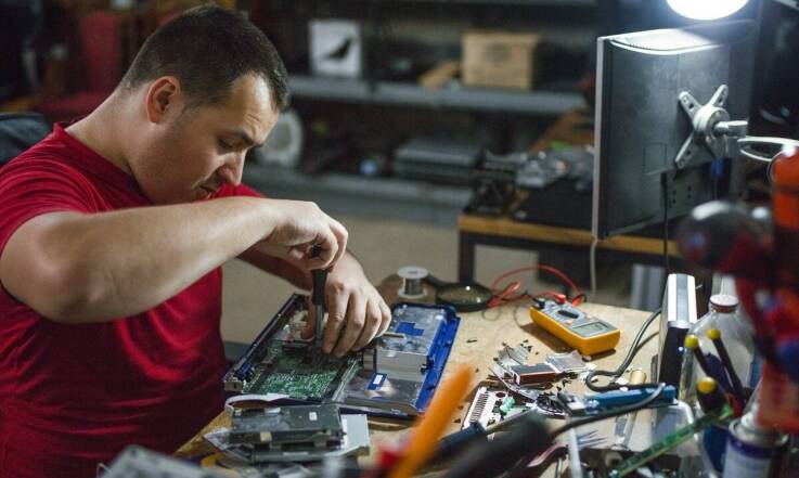 Jakie są najczęstsze problemy z telewizorem LG 37LF2510 i jak je rozwiązać?