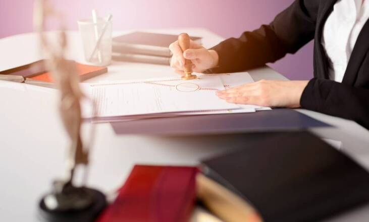 Jakie usługi oferuje rejent w Krakowie? Przewodnik po kancelarii notarialnej