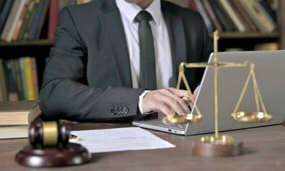 Kluczowe aspekty doradztwa prawnego w działalności gospodarczej - na co zwrócić uwagę?