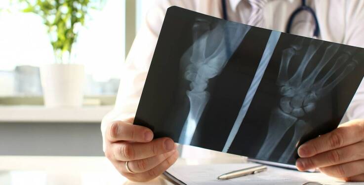 Jak przygotować się do wizyty u ortopedy?