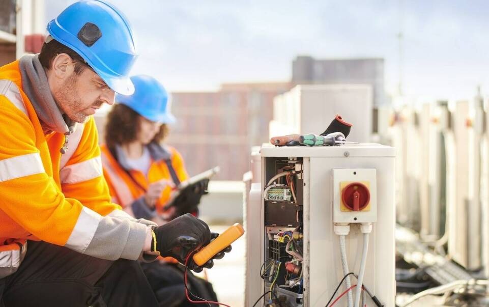 Klimatyzator Midea 5 kW – idealne rozwiązanie dla biur i przestrzeni komercyjnych