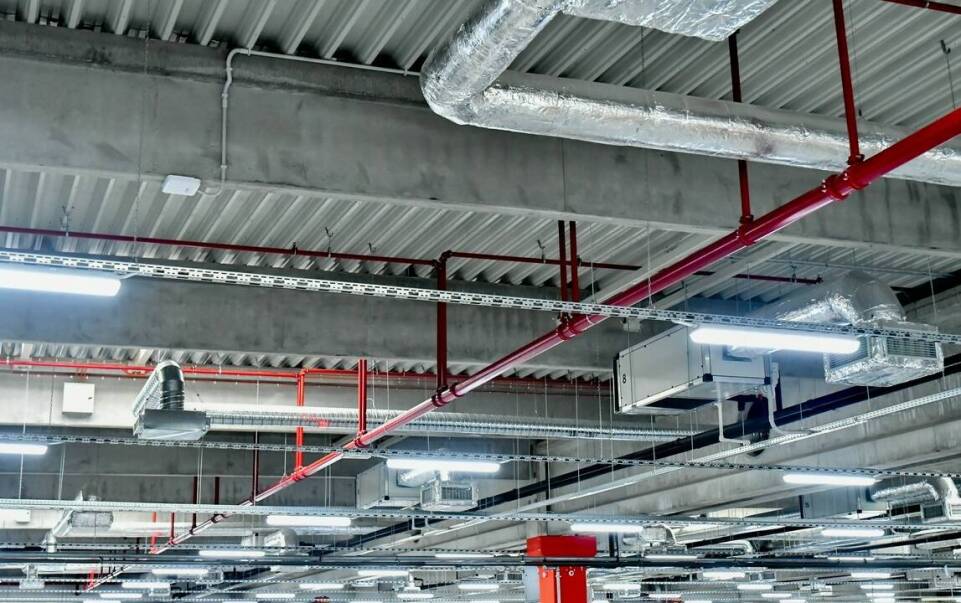 Jakie znaczenie ma projektowanie systemów wentylacji dla efektywności energetycznej budynku?