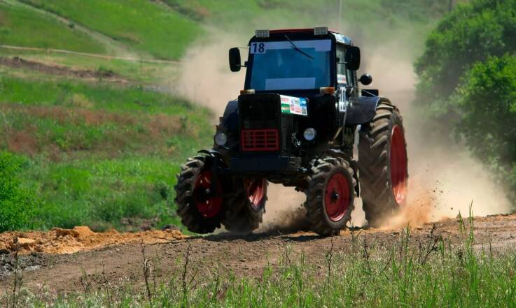 Jakie nowości w ofercie sklepów rolniczych mogą ułatwić pracę na farmie?