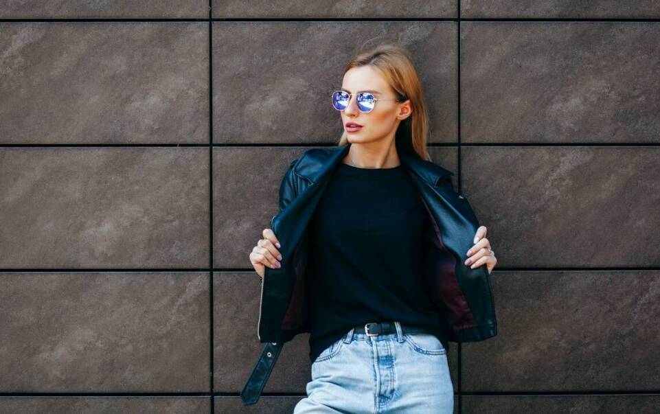 Czarne ramoneski skórzane damskie - idealny wybór na koncerty i festiwale