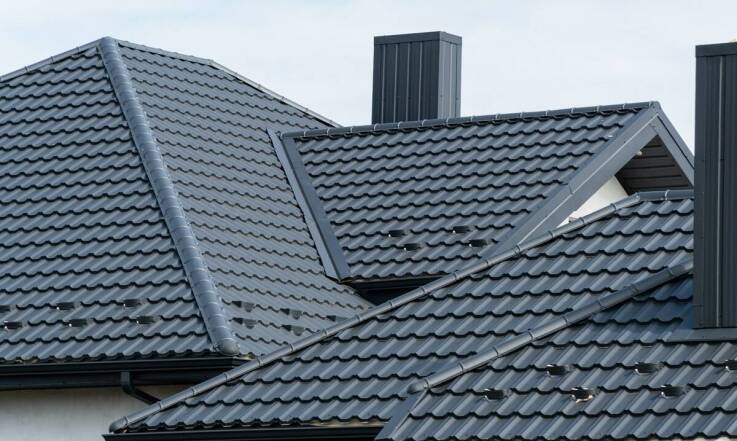 Blachodachówka producent – jakie są kluczowe cechy jakościowe?