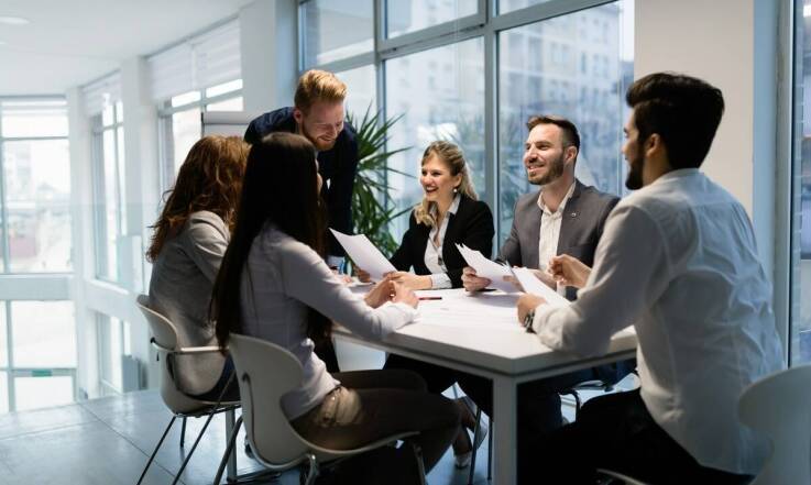 Jakie wsparcie oferują organizacje konsumenckie dla osób walczących z bankami?