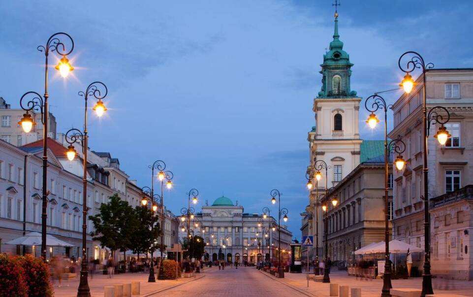 Jakie są najpopularniejsze wzory flag z herbem Warszawy?