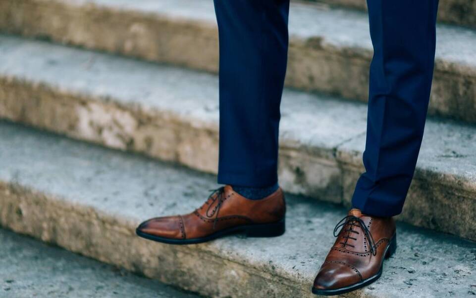 Pasek do zegarka męski – jak dopasować go do casualowych stylizacji?