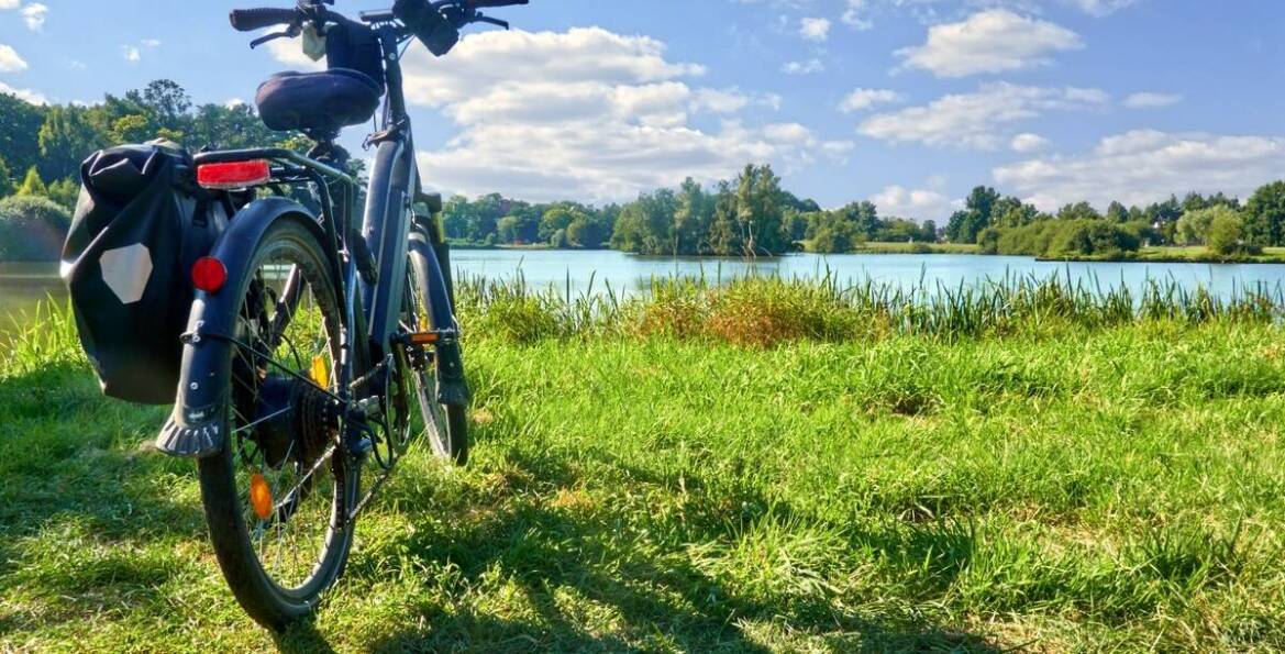 Jakie są kluczowe elementy konstrukcyjne roweru kands crossowego?