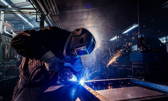 Spawanie MIG/MAG vs TIG – które rozwiązanie wybrać dla swojej firmy?