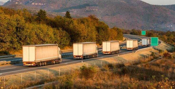 Transport aut osobowych a usługi LTL i FTL - co wybrać?