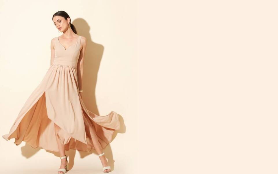 Sukienki wizytowe dla przyszłych mam – elegancja i wygoda w jednym