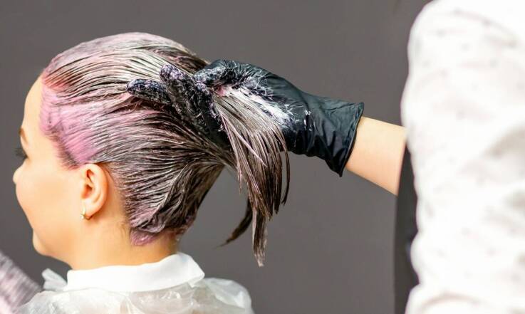 Dlaczego warto zaufać profesjonalistom przy koloryzacji Olaplex?