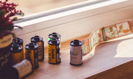 Jak szybko i niskim kosztem odnowić parapet?