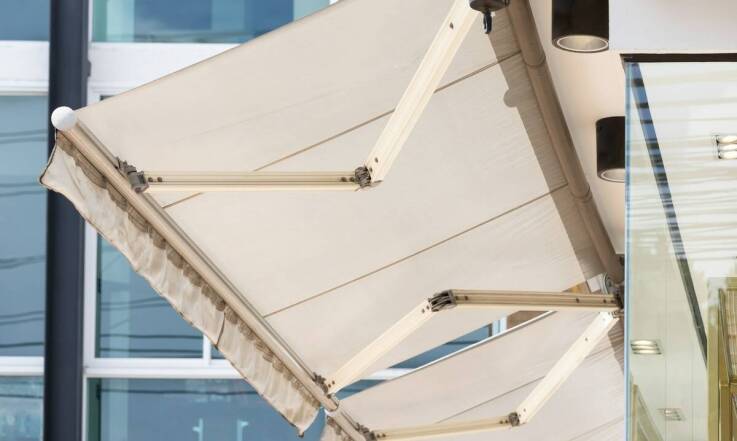 Dlaczego hotel z parkingiem to doskonały wybór dla rodzin podróżujących do Torunia?