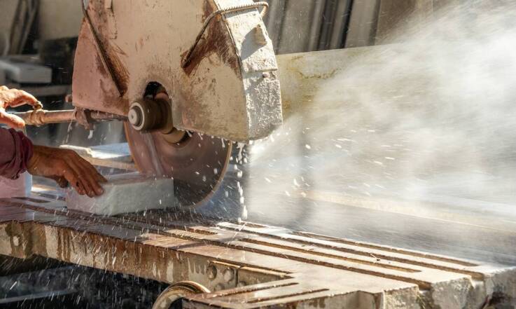 Otwornice do dektonu – jak różne rodzaje diamentów wpływają na efektywność narzędzi?