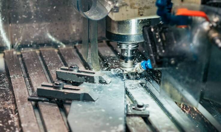 Dlaczego warto zainwestować w usługi cięcia CNC dla Twojej firmy?