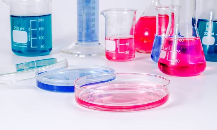 Jakie materiały sprawdzają się najlepiej w produkcji wzierników szklanych?