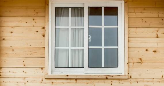 Jakie możliwości oferują okna drewniane na wymiar?