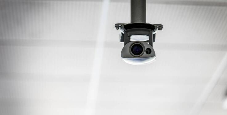 Jakie są ograniczenia i wyzwania związane z używaniem kamer z czujnikiem ruchu?