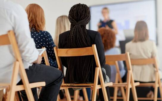 Jakie znaczenie ma współpraca z lokalnymi specjalistami w działalności Klubu Pacjenta?