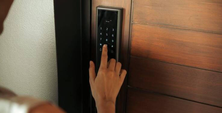 Jakie innowacje w produkcji bram wjazdowych oferują lokalni producenci w Płocku?