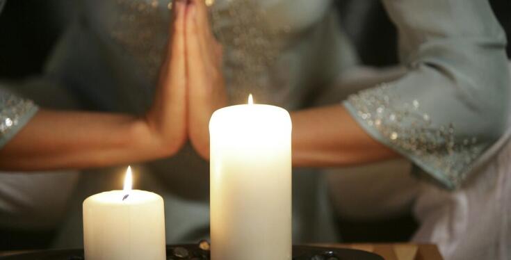 Wybór miejsca na ceremonię kremacyjną – co warto rozważyć?