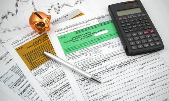 Jak obliczyć składkę na ubezpieczenie budowlane online?