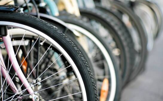 Jakie trendy w projektowaniu rowerów szosowych prezentuje Unibike?