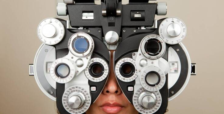 Jakie czynniki wpływają na wybór metody korekcji wzroku?