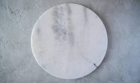 Blaty marmurowe a ekologia – dlaczego warto wybierać naturalne materiały?